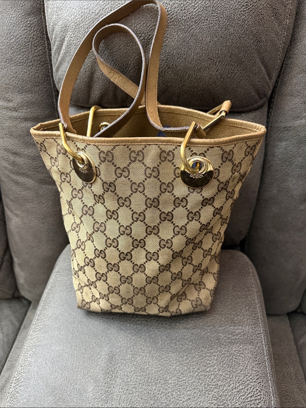 Gucci Tan GG Supreme Canvas Bucket Tote with Gold Hardware